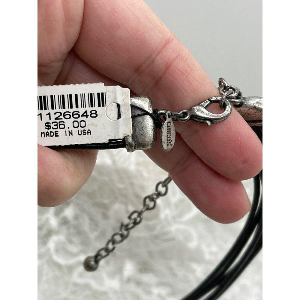 Chico's Resin Pendant Choker Necklace - Picture 10 of 11